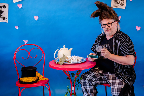 Mad Hatter's Tea Party112129
