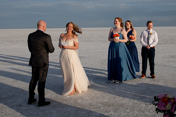 Heather Ohman & Chad Winget’s Windswept Wedding Adventure at the Utah Salt Flats020832