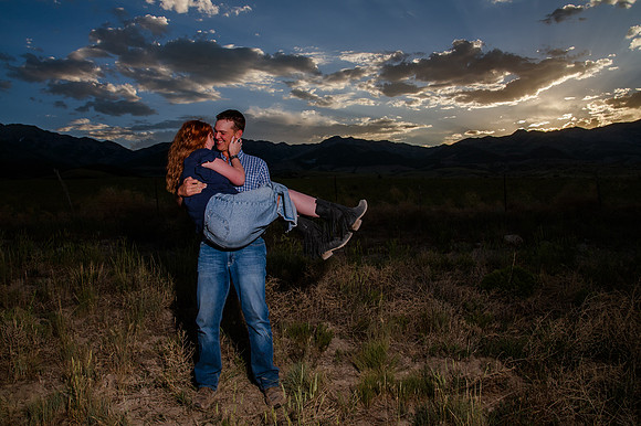 Lund Family Photo Session: Capturing Memories in the West Utah Desert at Sunset