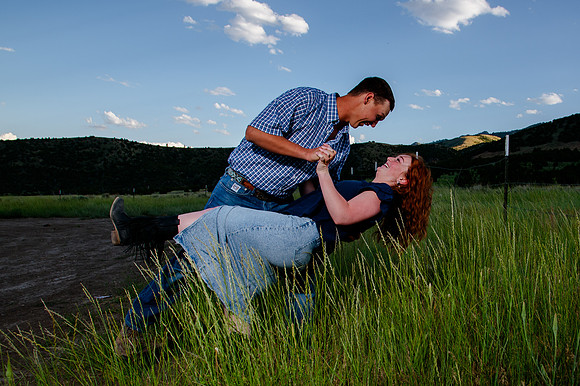 Lund Family Photo Session: Capturing Memories in the West Utah Desert at Sunset