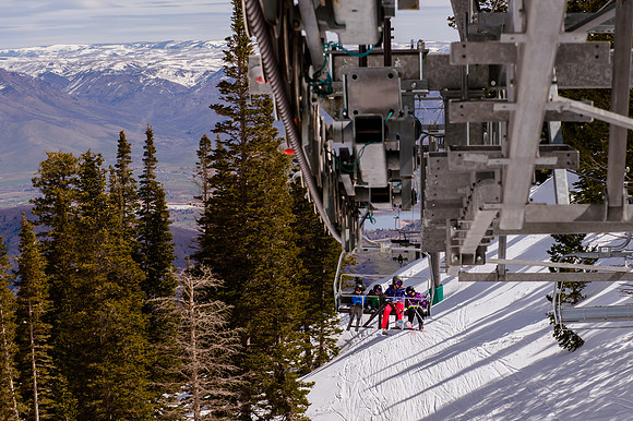Family Ski at Snowbasin 4-5-17-7479-2