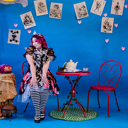 Mad Hatter's Tea Party112032