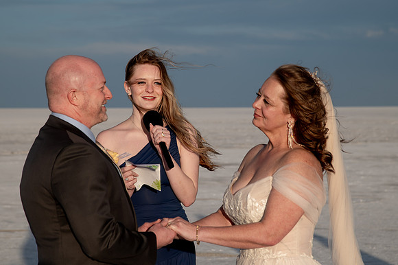 Heather Ohman & Chad Winget’s Windswept Wedding Adventure at the Utah Salt Flats020967