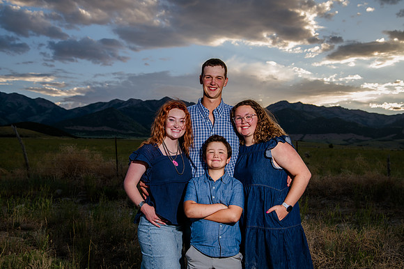 Lund Family Photo Session: Capturing Memories in the West Utah Desert at Sunset