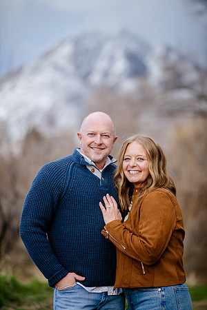 A Snowy Moment & First Kiss Revisited: Heather & Chad’s Engagement at Wheeler Farm