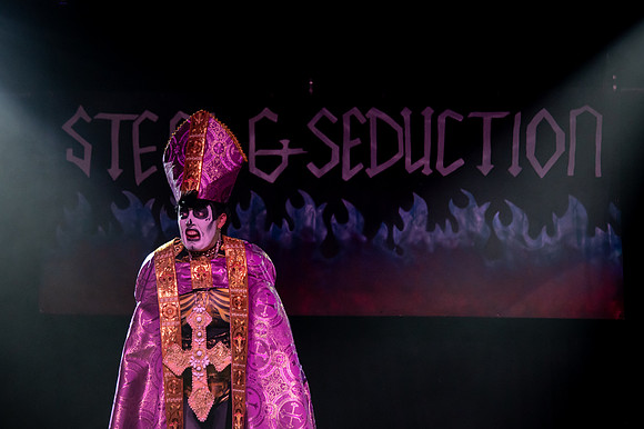 Steel and Seduction – A Night of Grit, Glam, and Fire at Metro Music Hall9152