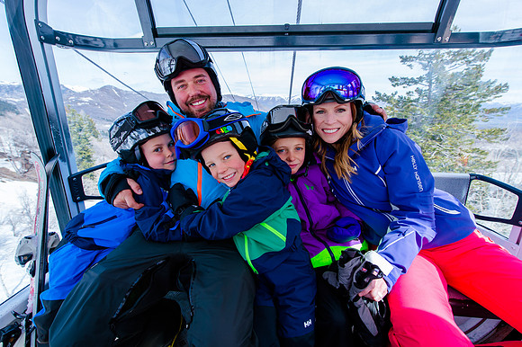 Family Ski at Snowbasin 4-5-17-7927-2