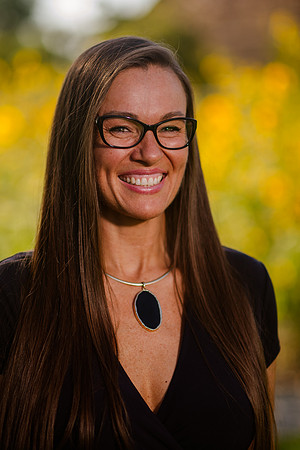 Family Portraits at Wheeler Farm: Alicia Peterson's Blended Family in the Glow of Sunset