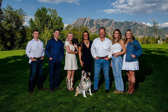 Family Portraits at Wheeler Farm: Alicia Peterson's Blended Family in the Glow of Sunset
