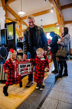 Family Portraits 11-24-2018_DSC5808