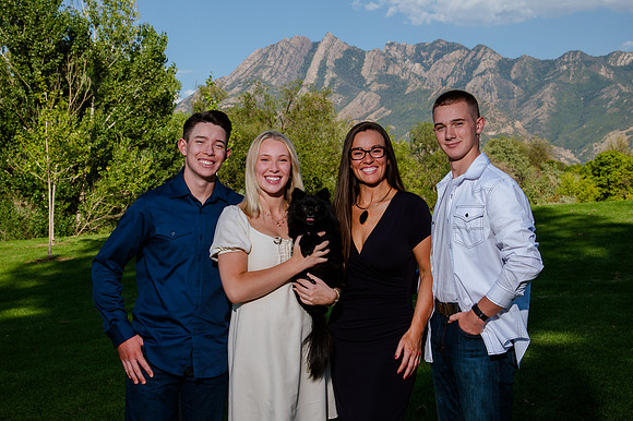 Family Portraits at Wheeler Farm: Alicia Peterson's Blended Family in the Glow of Sunset