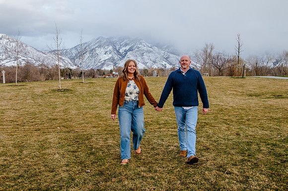 A Snowy Moment & First Kiss Revisited: Heather & Chad’s Engagement at Wheeler Farm