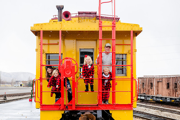 Family Portraits 11-24-2018_DSC5355