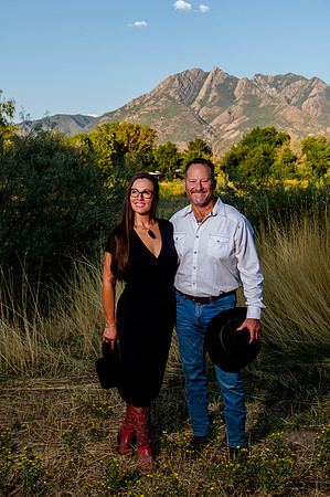 Family Portraits at Wheeler Farm: Alicia Peterson's Blended Family in the Glow of Sunset